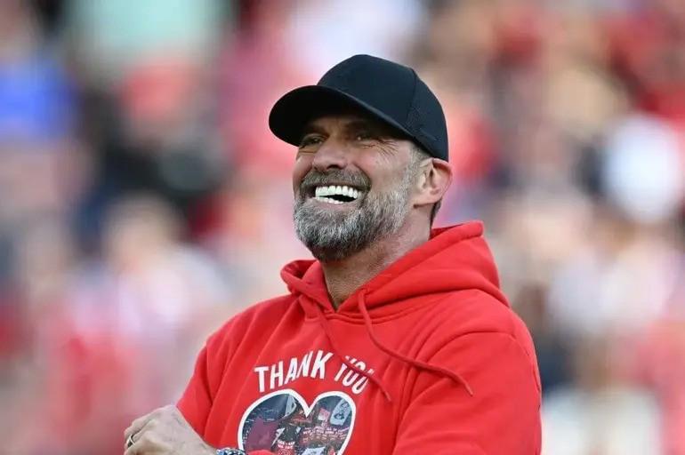 图片报：克洛普将执教利物浦传奇队对阵多特传奇队的慈善赛