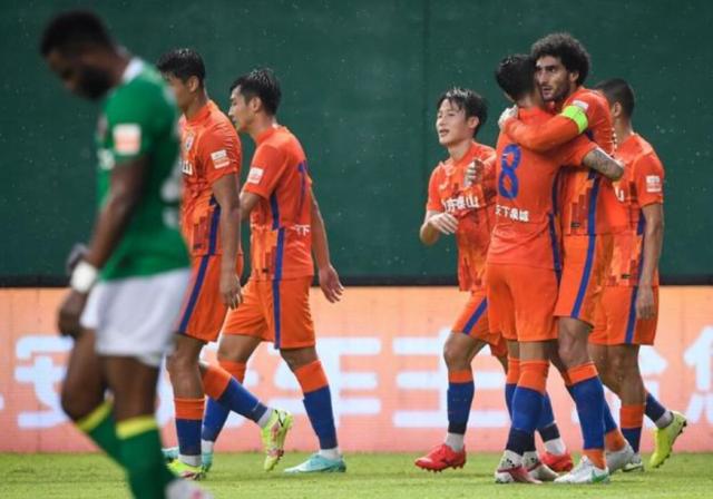 开云APP-大湾区德比令泰山受益？内耗让竞争对手成领头羊